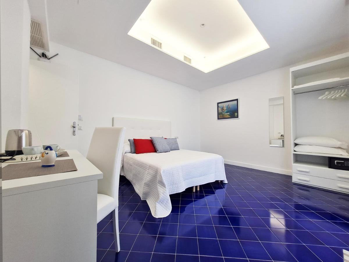 Domus Sole Bed & Breakfast Соренто Екстериор снимка