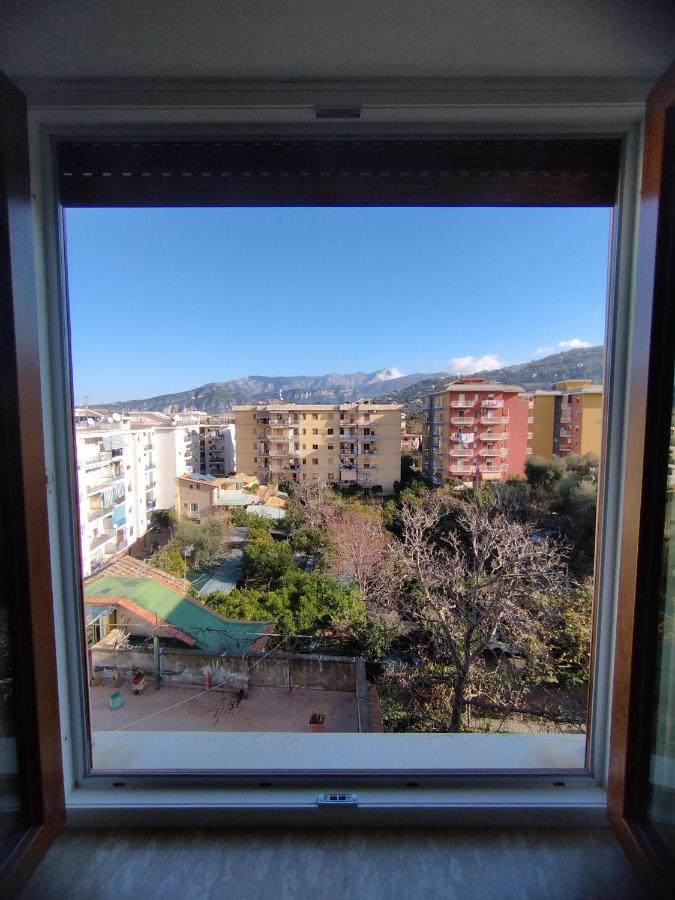Domus Sole Bed & Breakfast Соренто Екстериор снимка
