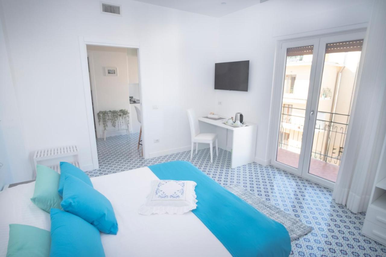 Domus Sole Bed & Breakfast Соренто Екстериор снимка